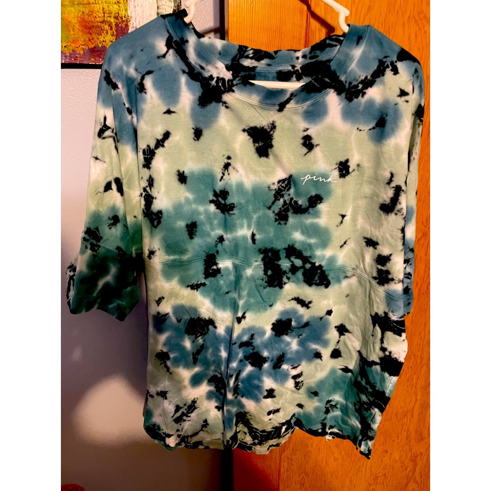 Short sleeve tie dye over size shirt